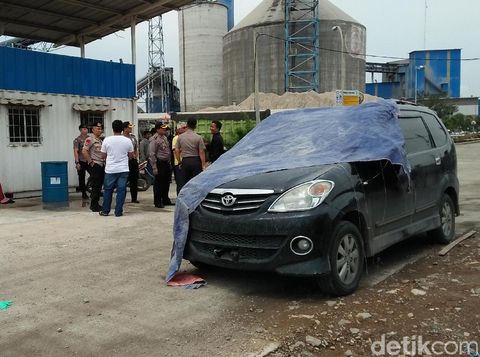 Ini Mobil Terduga Teroris di Cilegon, Bodi Berlubang karena Didor