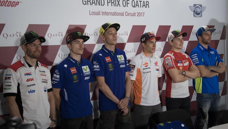 Crutchlow Nilai Vinales Tak Bisa Kalahkan Marquez dalam Duel Langsung Crutchlow Nilai Vinales Tak Bisa Kalahkan Marquez dalam Duel Langsung