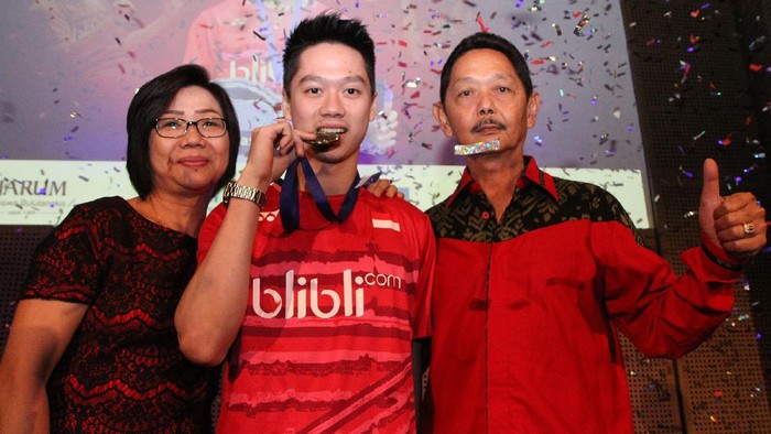 Kevin Sanjaya Selalu Berdoa dan Minta Restu Orang Tua Sebelum Tanding