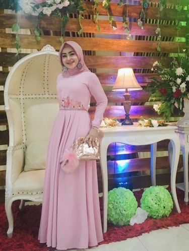 Foto: Hijab Ala Marlina, Dokter Cantik Bekasi yang Populer di Instagram