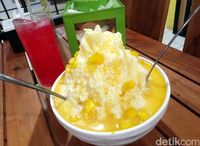 Nasgor Something: Nasi Goreng Hijau berpadu dengan Petai dan Tuna Pedas