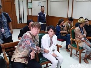 Sidang Cerai Lagi, Pengacara Evelyn Klaim Simpan 2 Rahasia Penting