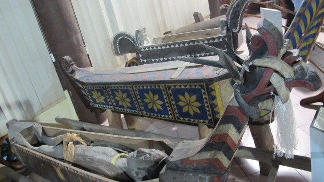 Unik atau Seram? Aneka Artefak Mistis Suku Nias
