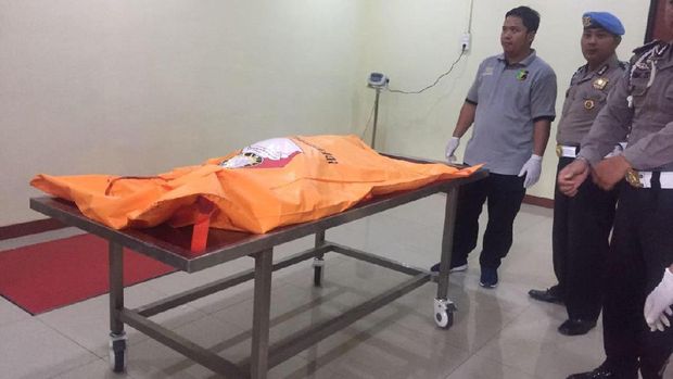 Terduga teroris yang tewas berinisial NK.