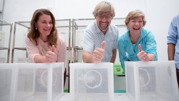 Melinda sepertinya sekarang lebih puas jika bisa menimbulkan dampak positif pada banyak orang daripada memikirkan diri sendiri. Foto: Facebook