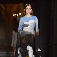 PARIS, FRANCE - MARCH 06: Designer Stella McCartney is seen on the runway during the Stella McCartney show as part of the Paris Fashion Week Womenswear Fall/Winter 2017/2018 on March 6, 2017 in Paris, France. (Photo by Pascal Le Segretain/Getty Images)