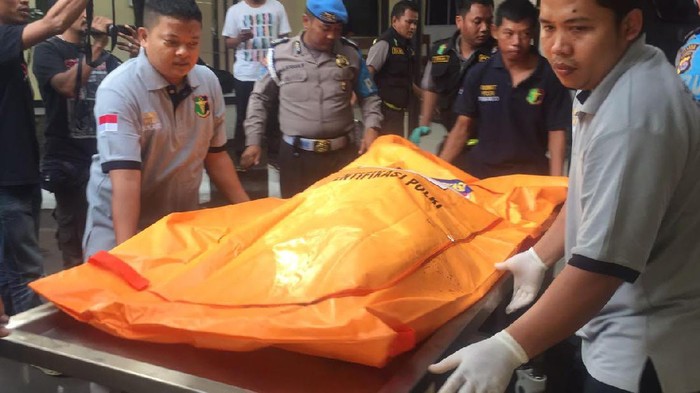 Jenazah Terduga Teroris Cilegon Tiba di RS Polri