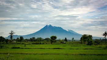 Tak lupa Melinda memposting pemandangan indah gunung yang dilihatnya. Foto: Facebook