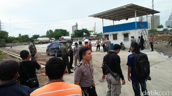 Sepucuk Pistol Diamankan dari Kelompok Terduga Teroris Cilegon