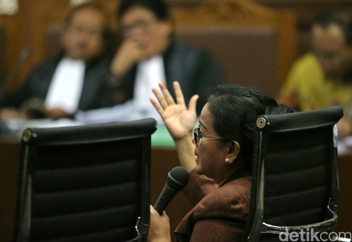 KPK Geledah Rumah Miryam Haryani di Tanjung Barat