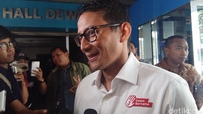 Djarot Punya Blusukan Online, Sandiaga Siapkan Live Kampanye