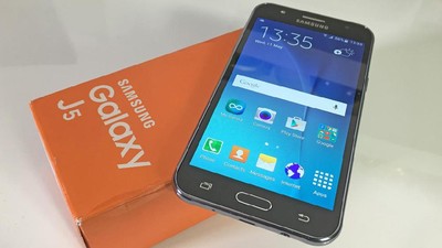 10 Smartphone Paling Populer
