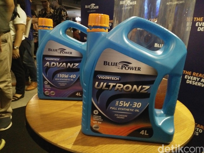 Blue Bird Luncurkan Pelumas Mobil