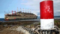 Sebelumnya PLN juga telah mendatangkan Kapal Genset Raksasa ke Amurang pada Desember 2015 lalu.  (Foto: Dok. PLN)