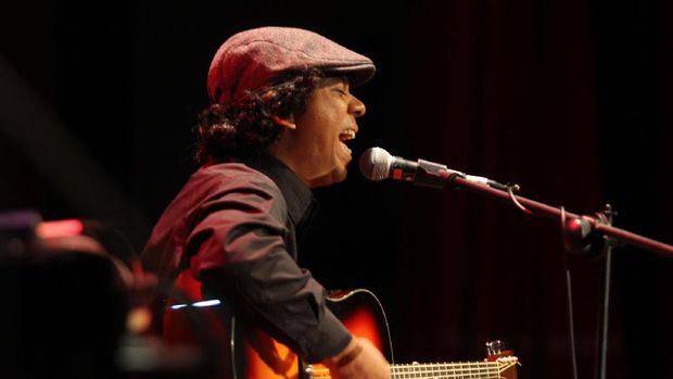 'Bersuara dari Jauh' dengan AriReda