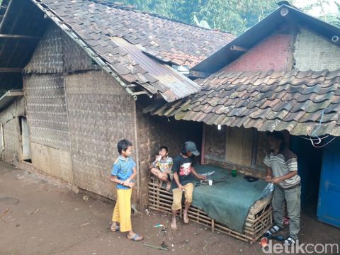 Aksi Maman dan Yayan, Keluarga yang Jadikan Kalajengking sebagai Lauk