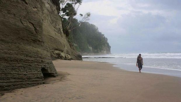 Pantai Simatalu di Kepulauan Mentawai (Imran Rusli/d'Traveler)