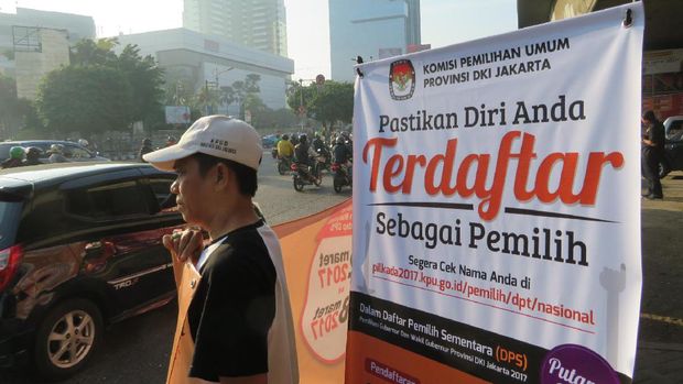 KPUD Jakarta Barat melakukan sosialisasi DPS di enam titik.