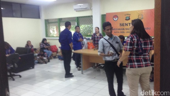 Istri Ahok Datangi Posyandu, Panwaslu Jaktim Periksa Saksi