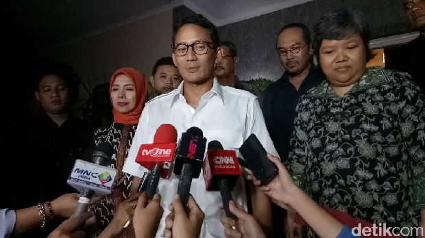 Sandiaga bertemu Probosutedjo.