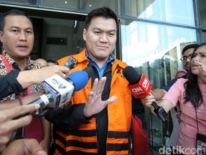 Jejak Andi Narogong Bagikan Uang Korupsi e-KTP hingga Ditahan KPK