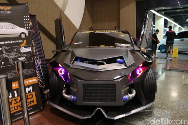 Gila! Chevrolet Spark Kalajengking, Mobil Sport 6x6