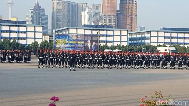 Kapolri Hadiri Peringatan Ultah ke-210 PDRM di Kuala Lumpur
