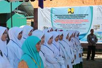 Pakai Peci dan Sarung, Jokowi <i>Groundbreaking</i> Ponpes di Mandailing Natal