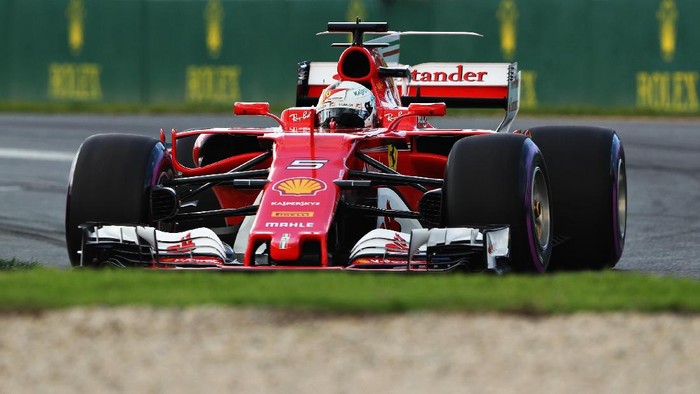 Vettel Ungguli Duo Mercedes di Sesi Latihan Bebas Ketiga