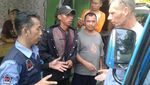 Fenomena Bule Kehabisan Ongkos: Mengemis hingga Diberi Tumpangan
