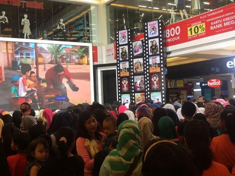 <i>Hangout With All Stars</i> di Transmart Cikokol Mulai Dipadati Pengunjung