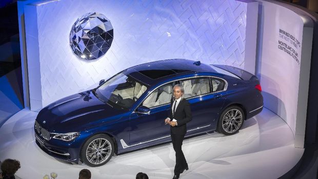 BMW Seri 7 Edisi 100 Tahun