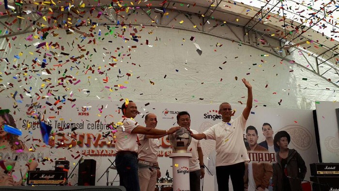 Gandeng Singtel, Telkomsel Garap Bisnis Pengiriman Uang TKI di Singapura