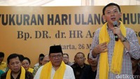 Tak sendiri, Ahok juga hadir bersama Sekretaris Timses Ahok-Djarot Ace Hasan Syadzily.