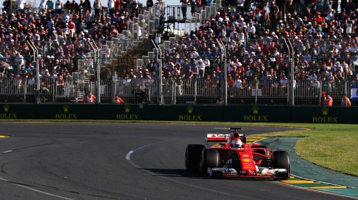 Vettel Menangi Balapan Pembuka Musim, Hamilton Finis Kedua