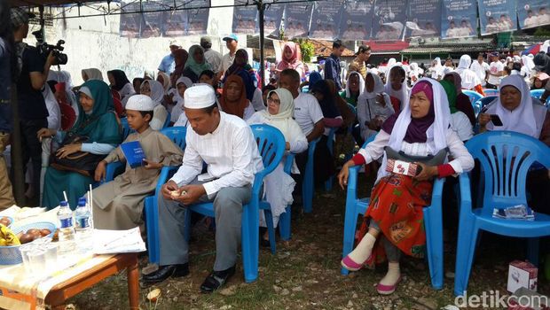 Suasana kampanye Anies di Gandaria Selatan yang batal / 