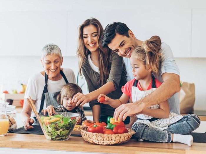 Ini Pentingnya Peran Ayah Terlibat dalam Kegiatan di Dapur