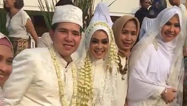 10 Pernikahan Terhot di Tahun 2017 