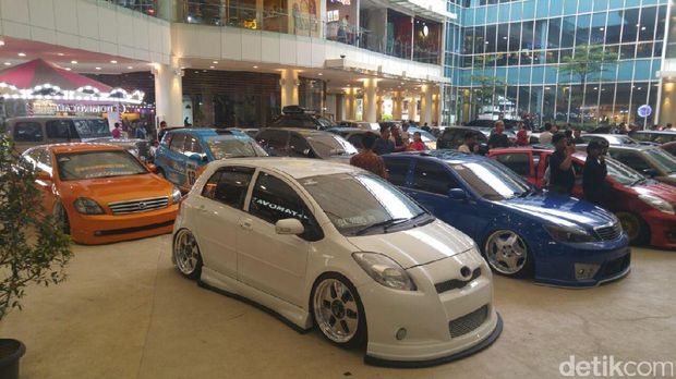 42 Mobil  Modif  Kece Tampil di  Jakarta  Auto Modified