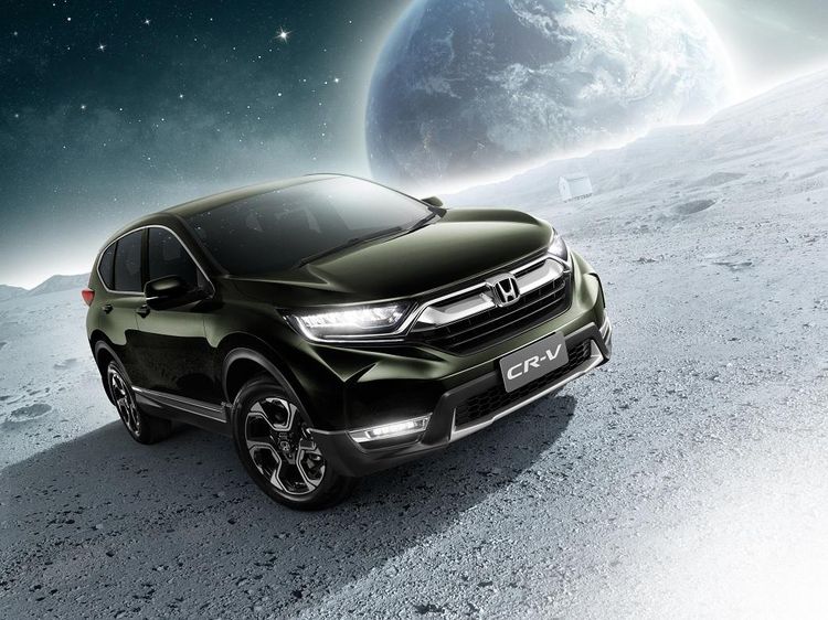 Honda CR-V 7 Penumpang Mengaspal di Thailand