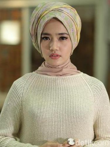 Gaya 6 Peserta Sunsilk Hijab Hunt 2017 dengan Bakat Nyanyi