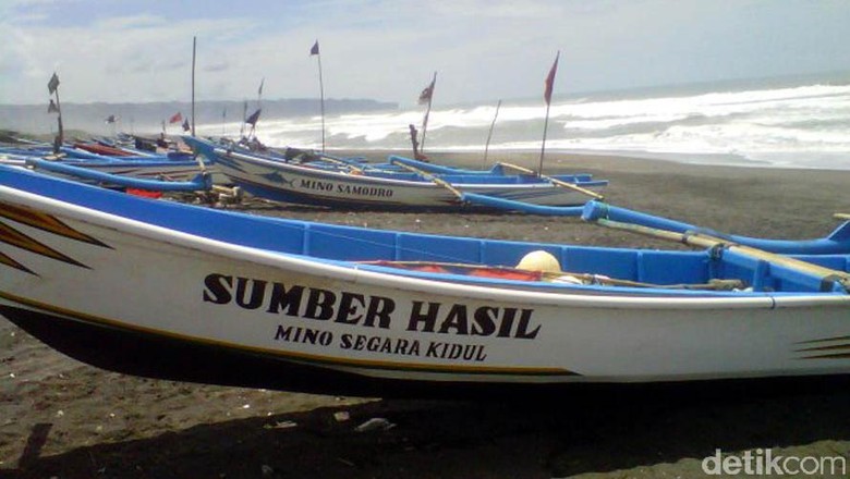 Gelombang Tinggi, Ratusan Nelayan di Bantul Tak Berani Melaut Gelombang Tinggi, Ratusan Nelayan di Bantul Tak Berani Melaut