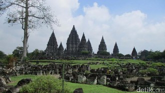 Ledakan Keras di Prambanan Ternyata dari Kembang Api Prewedding Sespri Prabowo