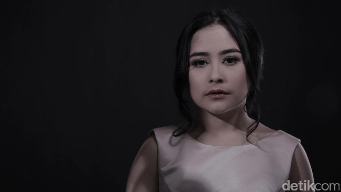 Danur Laris, Ini Kata Prilly Latuconsina