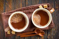 Bayar Rp. 100 Ribu, Pengunjung Kafe Ini Malah Harus Racik Minuman Sendiri