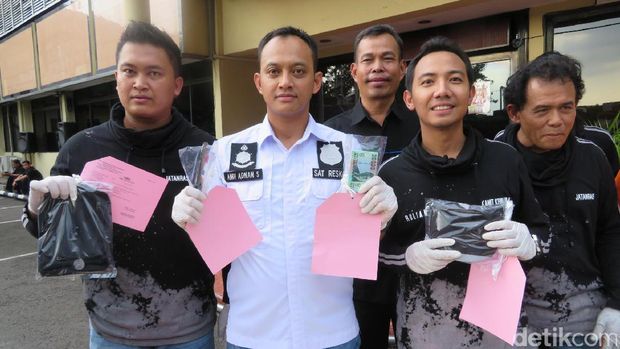 Rumah Mewah di Jakbar Digasak Komplotan Pencuri, Rp 800 Juta Raib