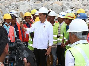 Jokowi Optimistis PDB RI Capai US$ 9 T di 2045