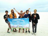 Menikmati Keajaiban Pasir Timbul Derawan