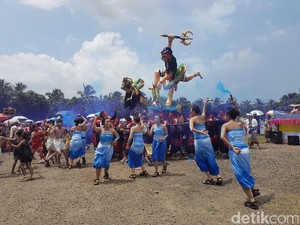 Jelang Nyepi, 6 Ogoh-ogoh Dikirab Keliling Kota Serang