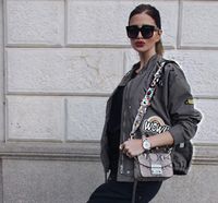 Foto: Gaya Zaklina, Nenek Cantik dengan Koleksi Barang High-end